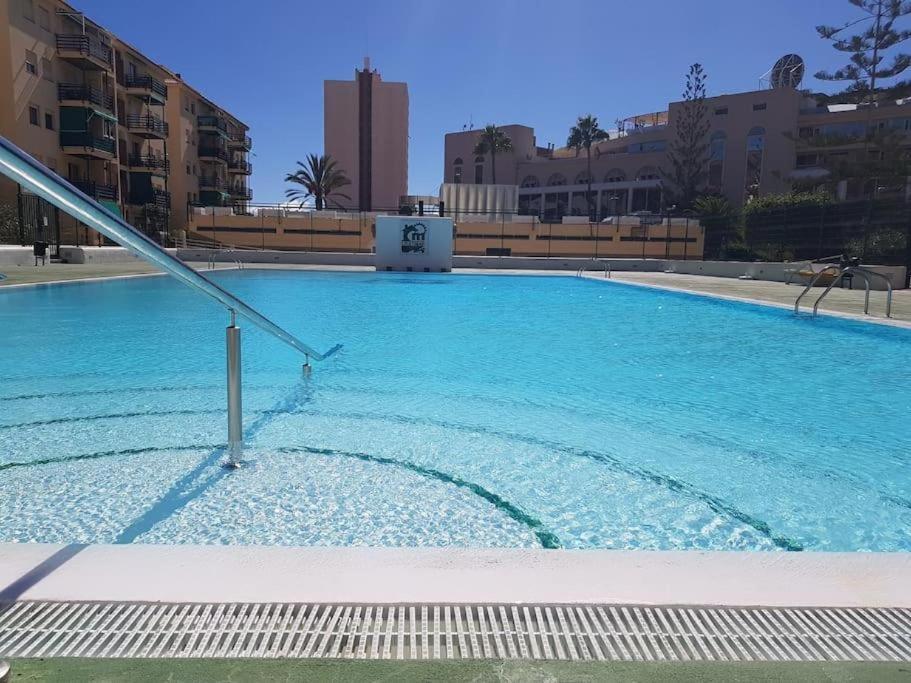 Sun Apartment - 3 Bedrooms, Priv Parking, Pool, Ac, Tv Channels, Fibre Net Los Cristianos  Eksteriør billede