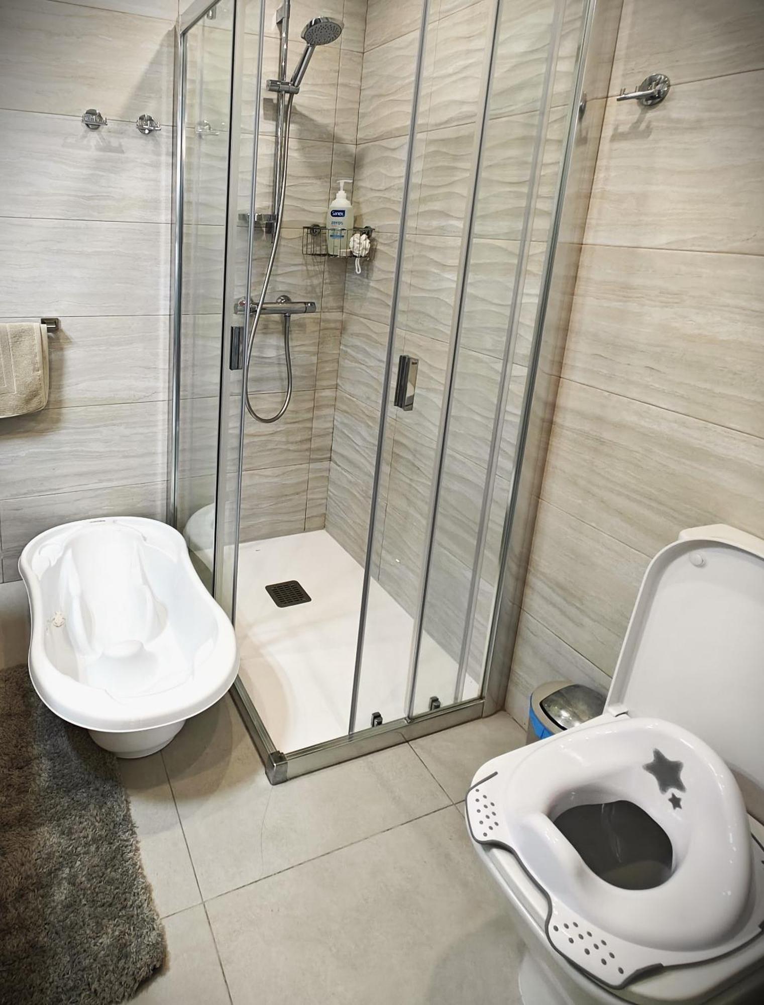 Sun Apartment - 3 Bedrooms, Priv Parking, Pool, Ac, Tv Channels, Fibre Net Los Cristianos  Eksteriør billede